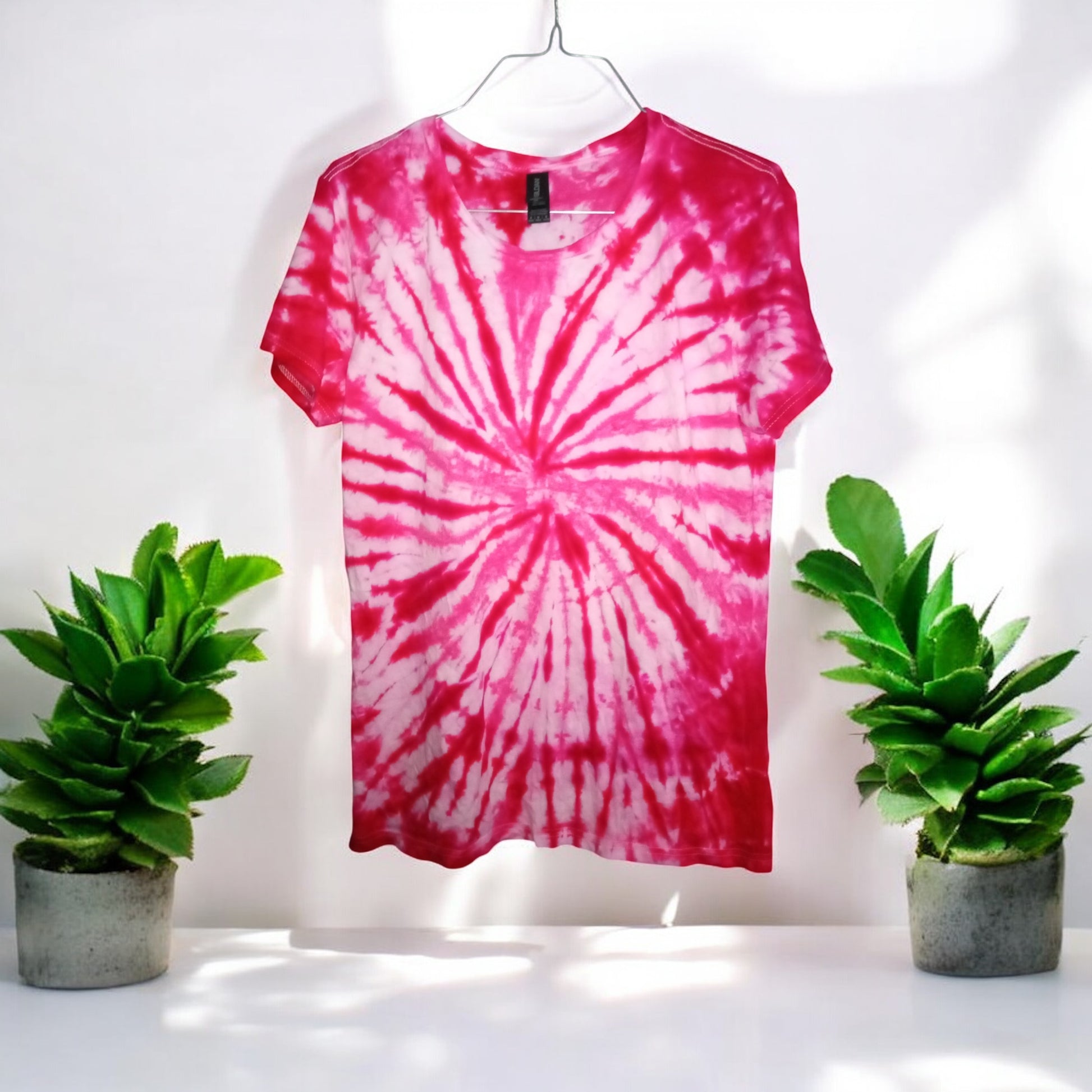 Short sleeve t-shirt size medium