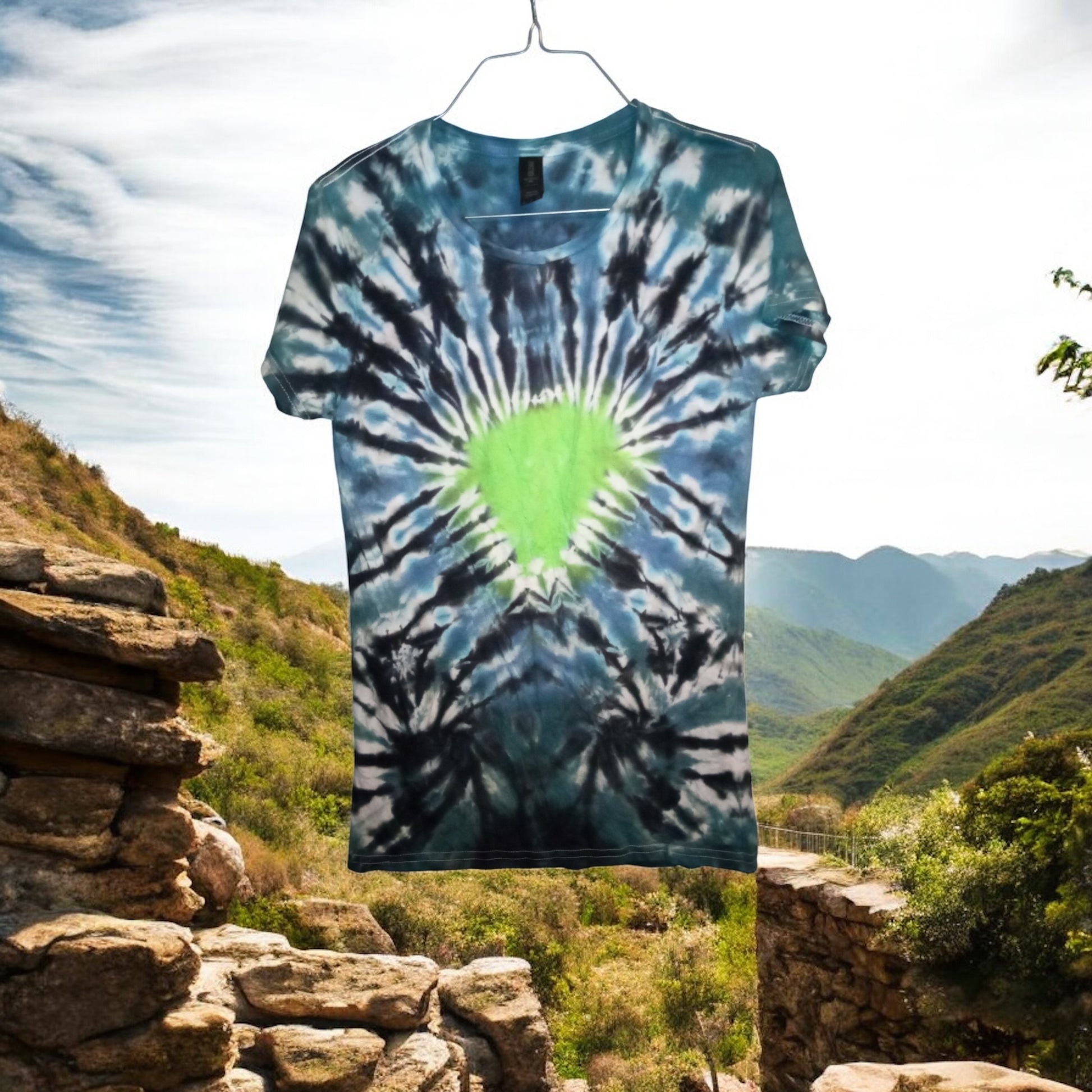 Short sleeve shirt size small