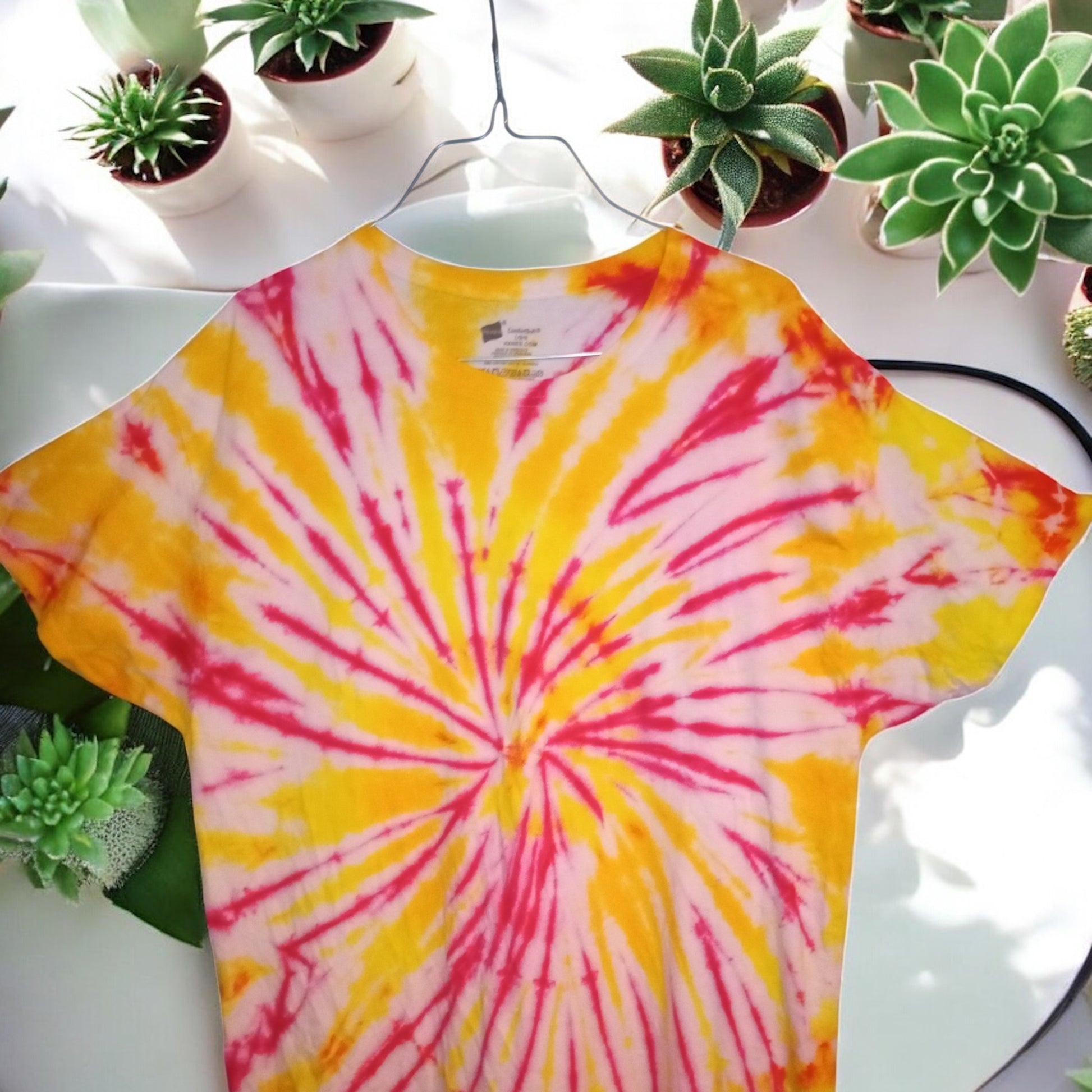 Short sleeve shirt size large