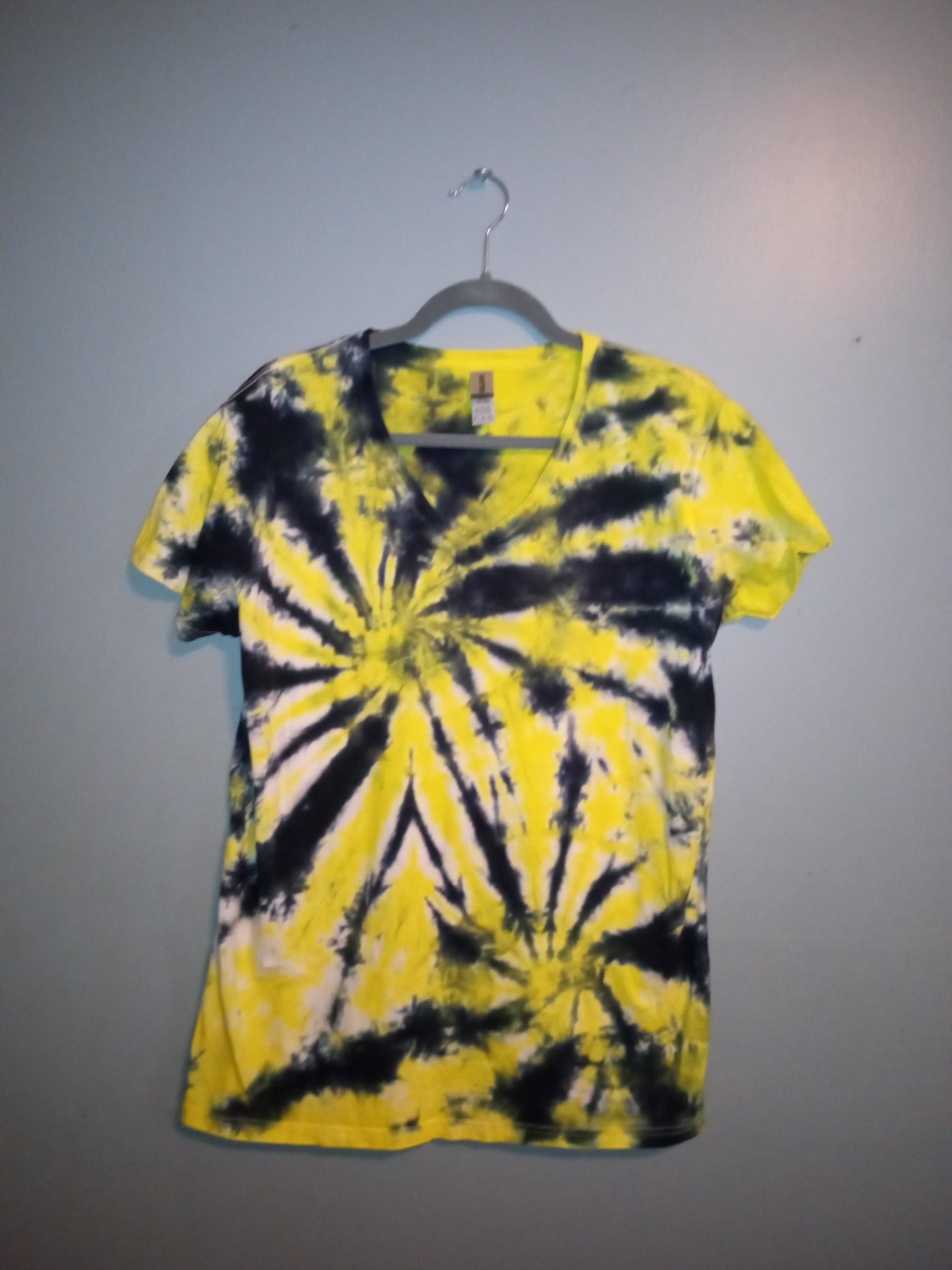 Short sleeve t-shirt extra large